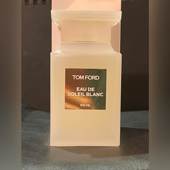 Tom Ford Eau De Soleil Blanc by Tom Ford Eau De Toilette Spray 3.4 oz - Picture 3 of 5